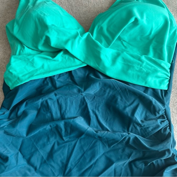 NWT Eomenie One Piece Swimsuits Tummy Control Ruched Push Up green size L - Picture 4 of 6